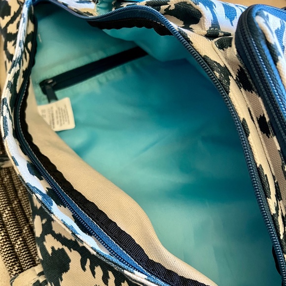 KAVU Navy/Cream Shoulder Bag - Picture 4 of 8